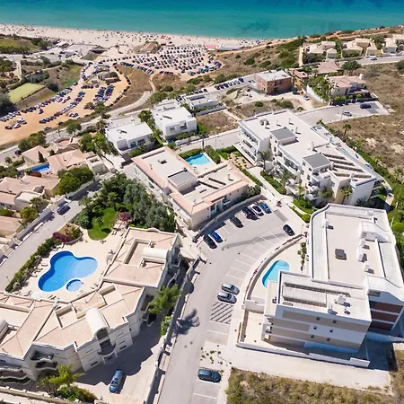 Porto De Mos 105 By Destination Algarve