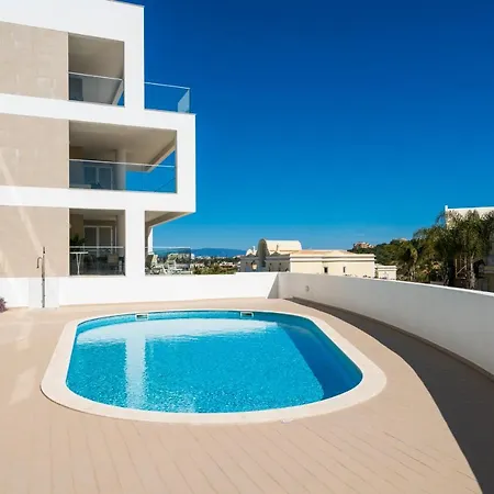 Porto De Mos 105 By Destination Algarve