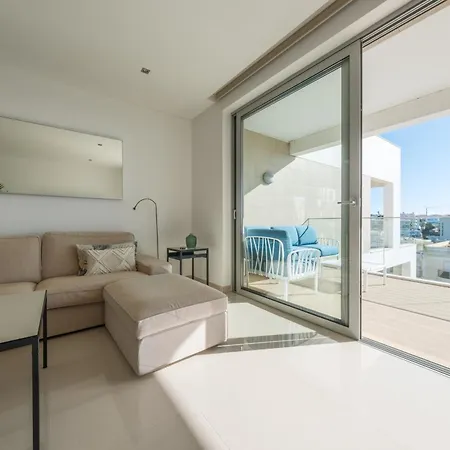 Porto De Mos 105 By Destination Algarve * لاغوس