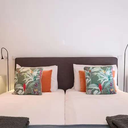 Porto De Mos 105 By Destination Algarve * لاغوس