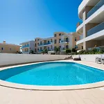 Porto De Mos 105 By Destination Algarve ラゴス