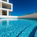 Porto De Mos 105 By Destination Algarve *