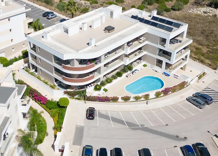 Porto De Mos 105 By Destination Algarve * לאגוּ‏ש